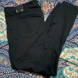 NWT Torrid Mid Fit Ponte Black Dress Pant
